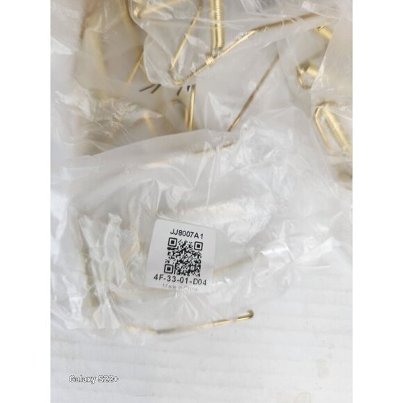 Spring Plate Hangers Gold Metal Display Easels For Plates & Photos Lot of 30 Siz - Picture 4 of 9